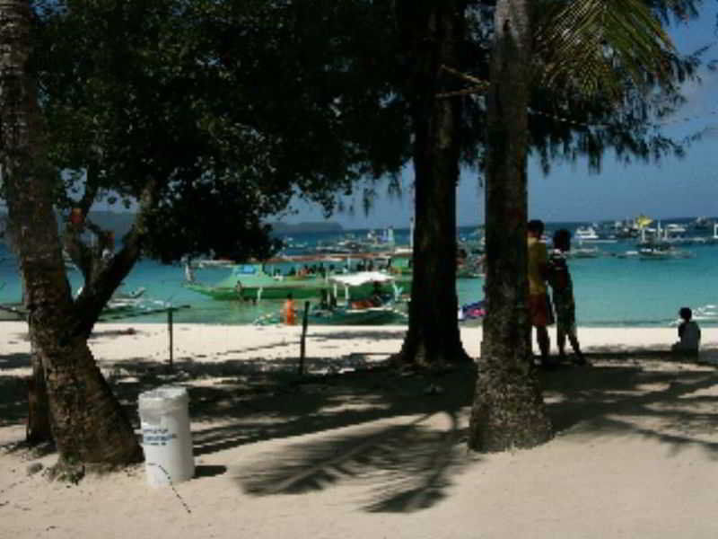 Hotel Sulu Plaza Manoc-Manoc Esterno foto