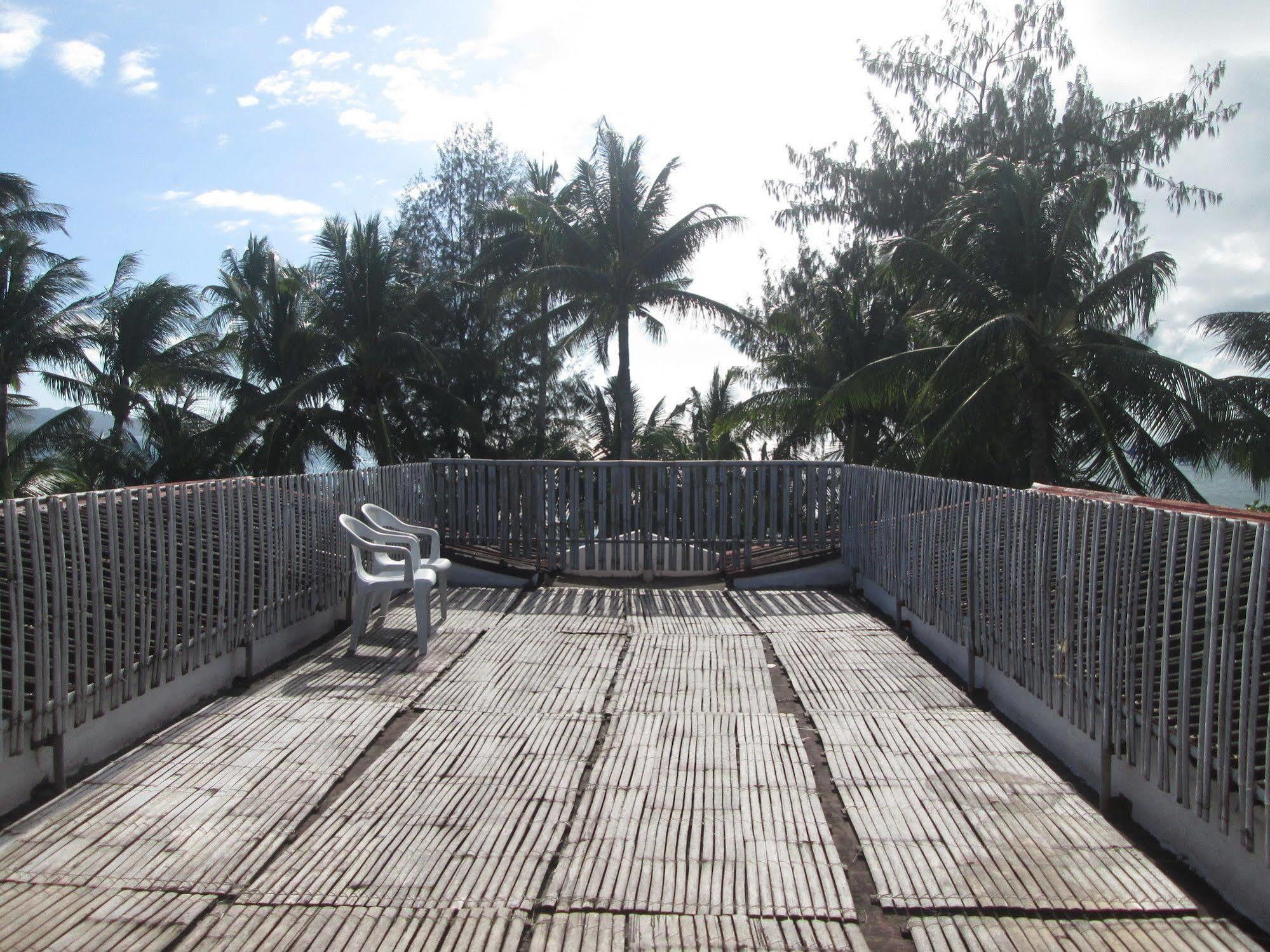 Hotel Sulu Plaza Manoc-Manoc Esterno foto